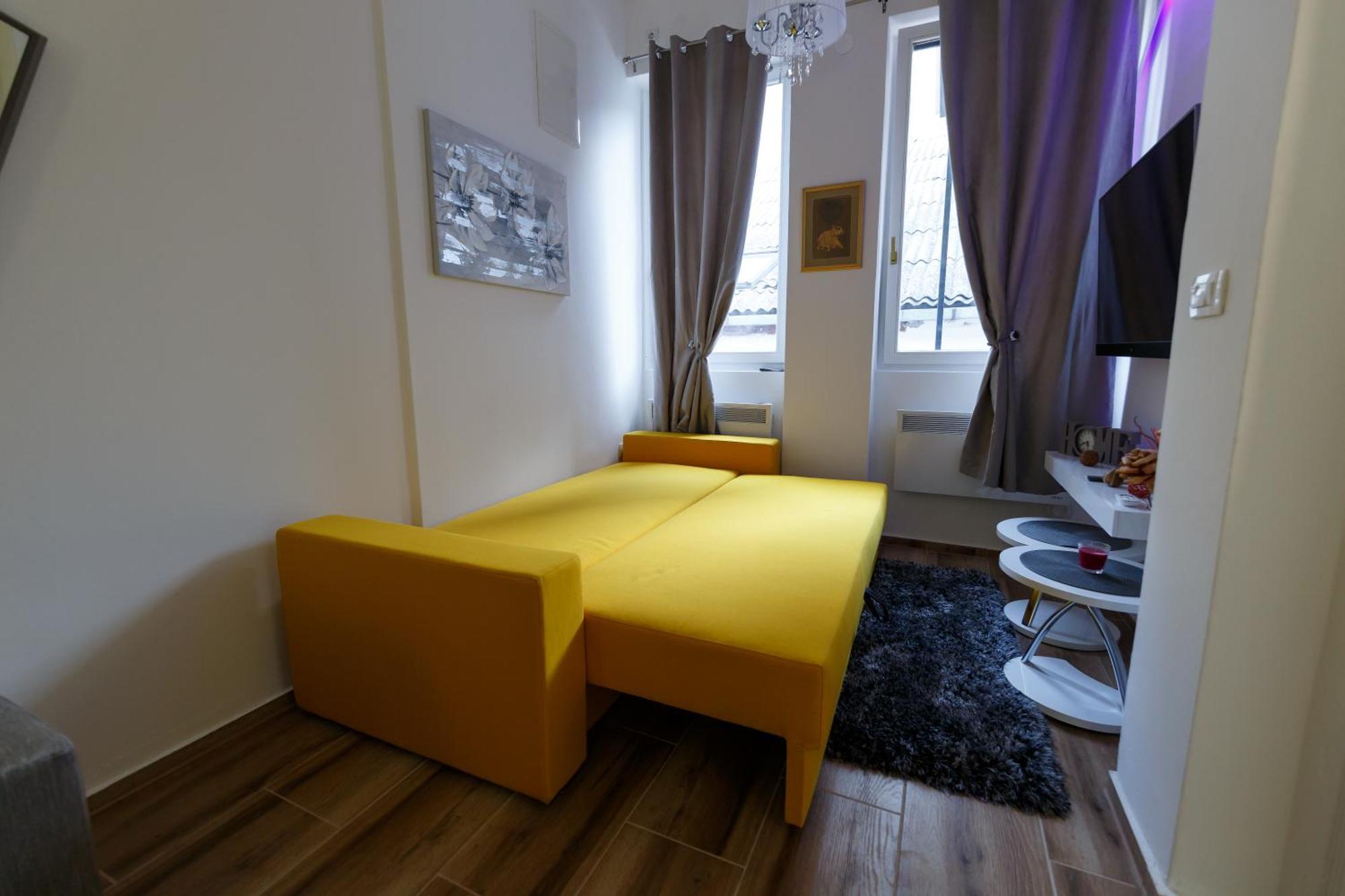 Apartman Royal Slavonski Brod Exterior foto