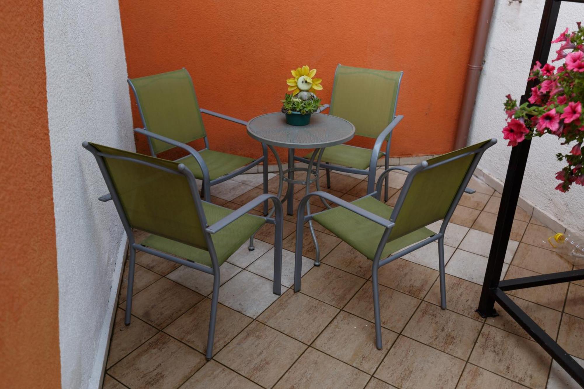 Apartman Royal Slavonski Brod Exterior foto