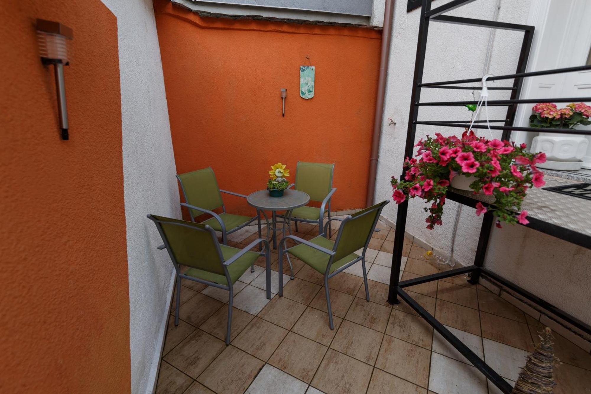Apartman Royal Slavonski Brod Exterior foto